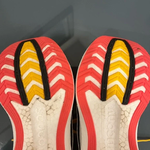 Saucony Endorphin Pro 2 - Picture 9 of 11